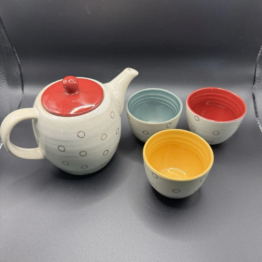 Pier 1 Elemental Tea Set. Teapot & 3 Different Color Cups